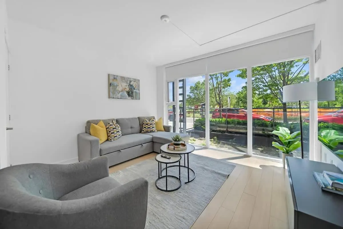 Spacious 5Br Haven Near To Top Attractions Toronto Apartment